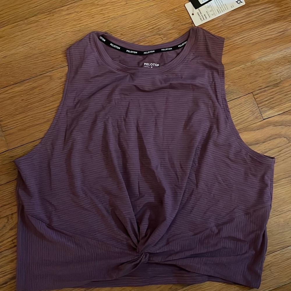New Peloton cropped top!